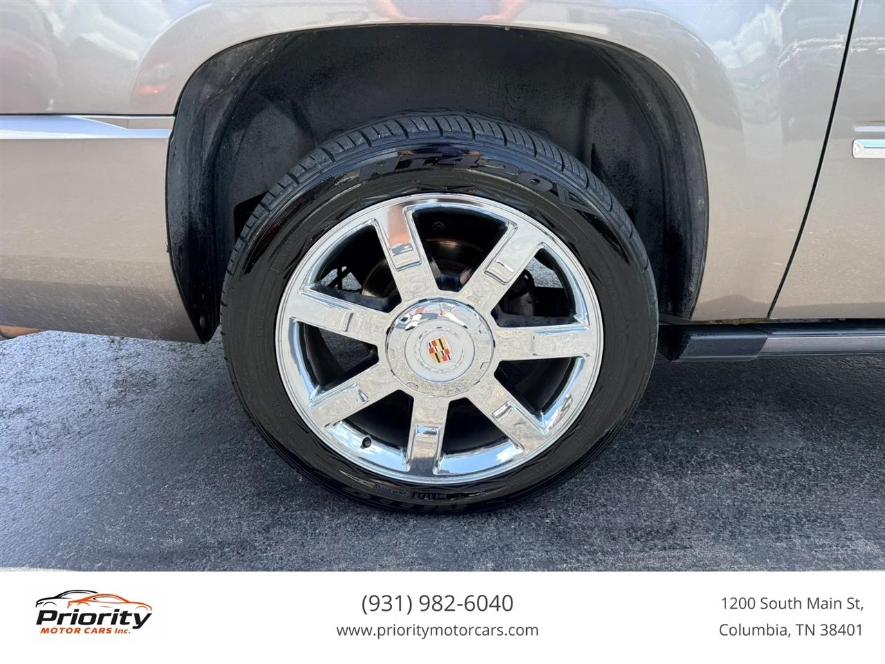 Cadillac Escalade ESV AWD Premium 2011
