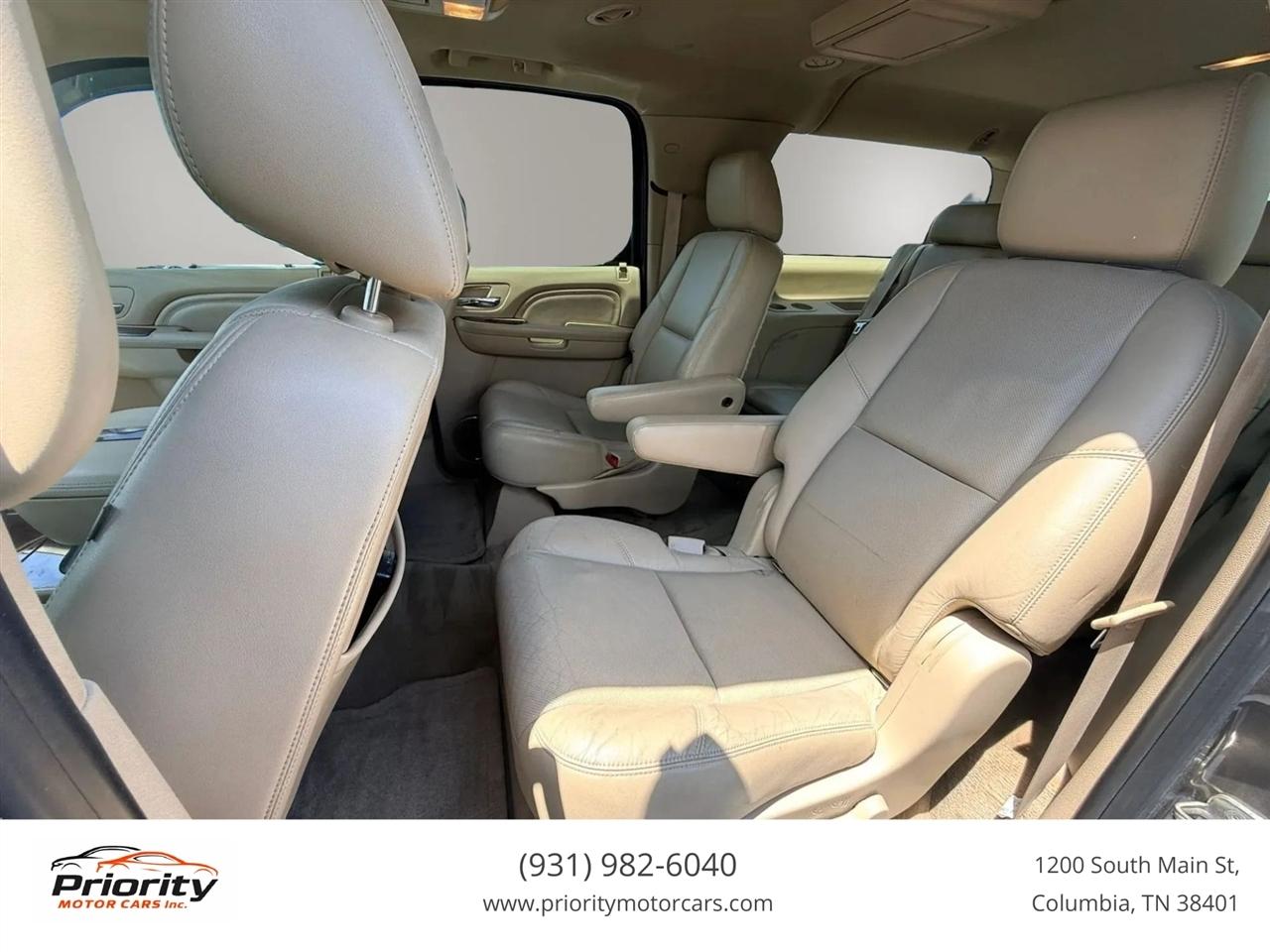 Cadillac Escalade ESV AWD Premium 2011