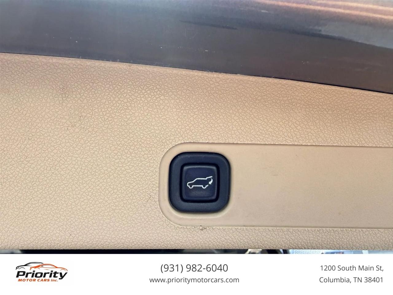 Cadillac Escalade ESV AWD Premium 2011