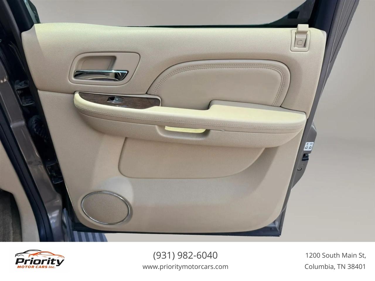 Cadillac Escalade ESV AWD Premium 2011