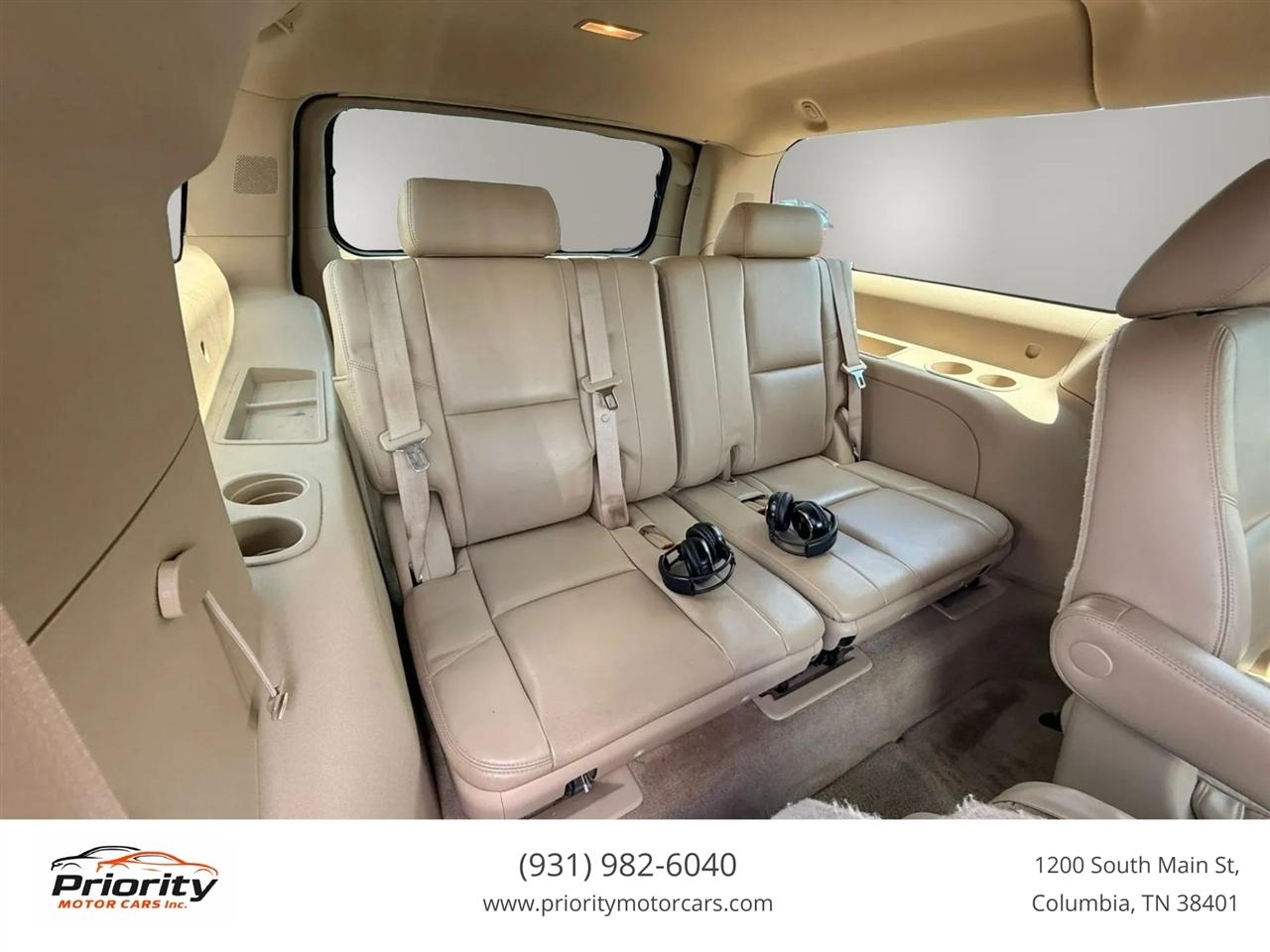 Cadillac Escalade ESV AWD Premium 2011