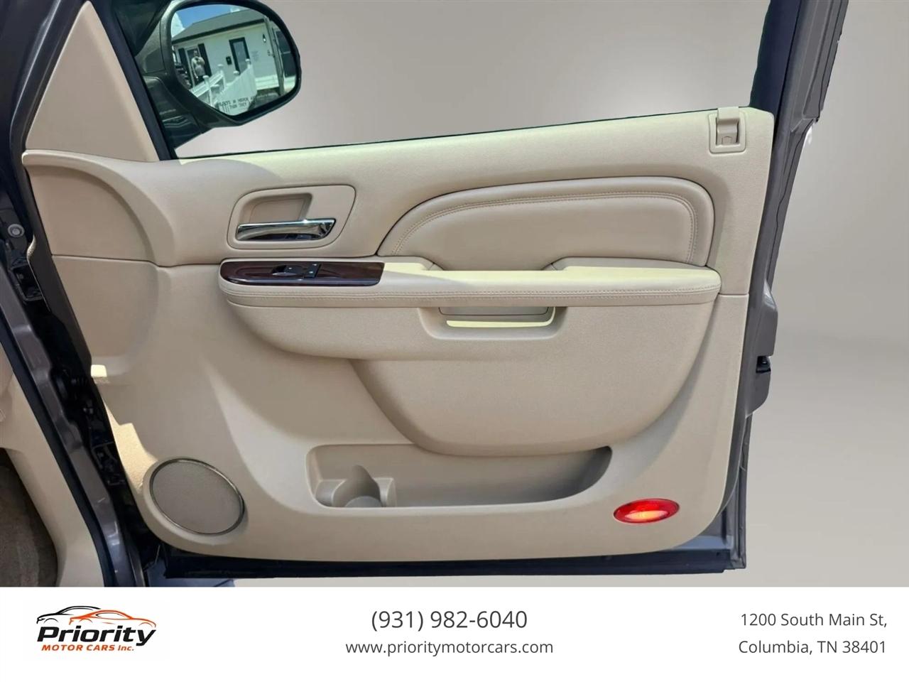 Cadillac Escalade ESV AWD Premium 2011