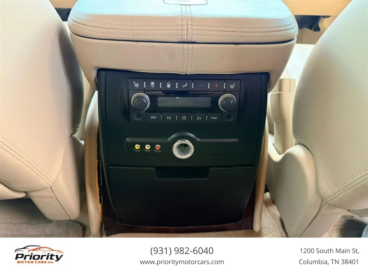 Cadillac Escalade ESV AWD Premium 2011