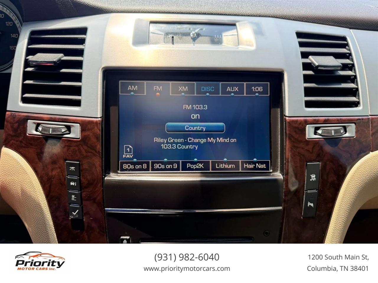 Cadillac Escalade ESV AWD Premium 2011