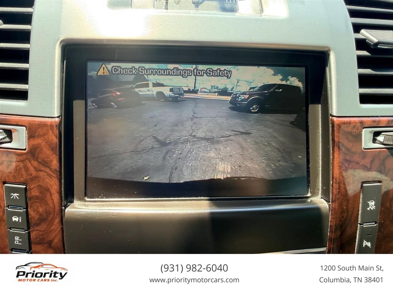 Cadillac Escalade ESV AWD Premium 2011