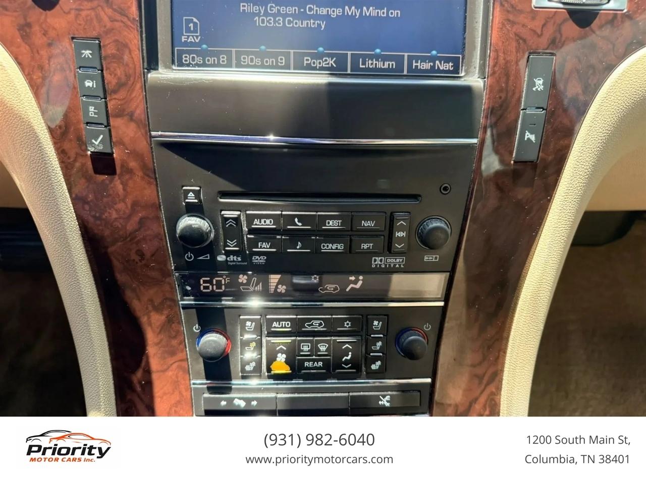 Cadillac Escalade ESV AWD Premium 2011