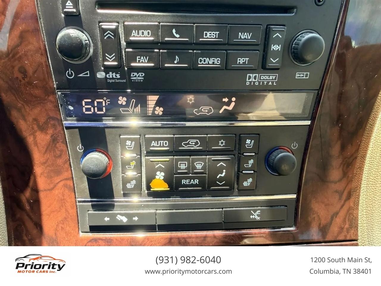 Cadillac Escalade ESV AWD Premium 2011