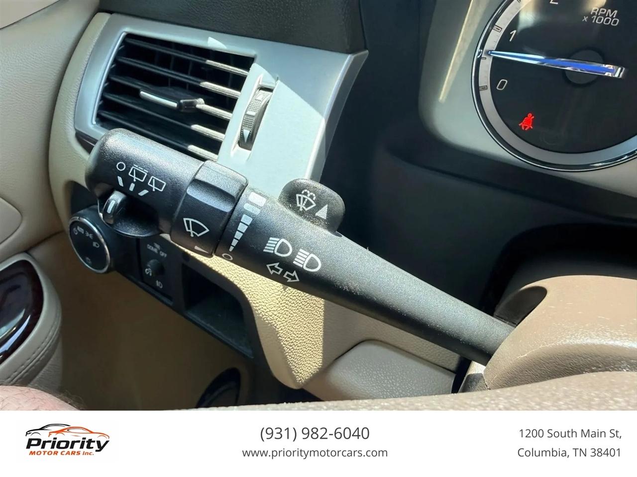 Cadillac Escalade ESV AWD Premium 2011