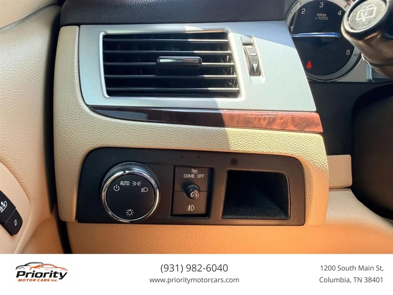 Cadillac Escalade ESV AWD Premium 2011