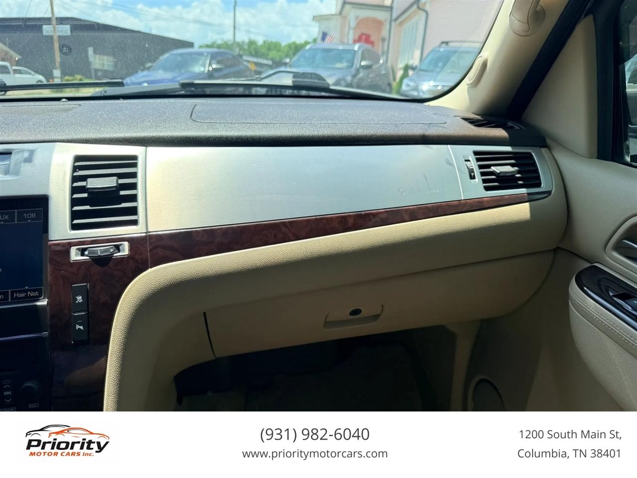 Cadillac Escalade ESV AWD Premium 2011