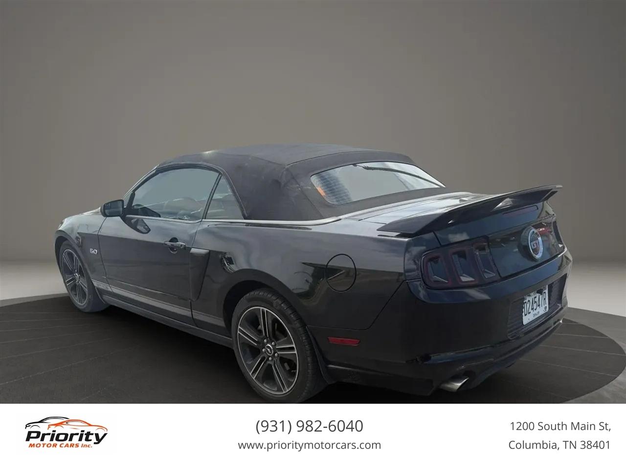 Ford Mustang GT convertible 2014