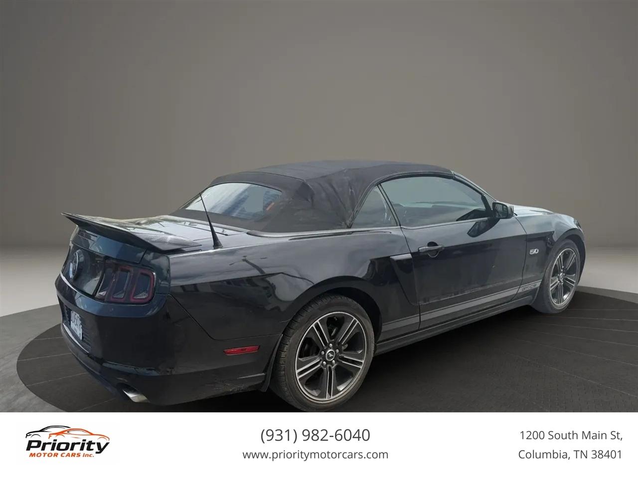 Ford Mustang GT convertible 2014