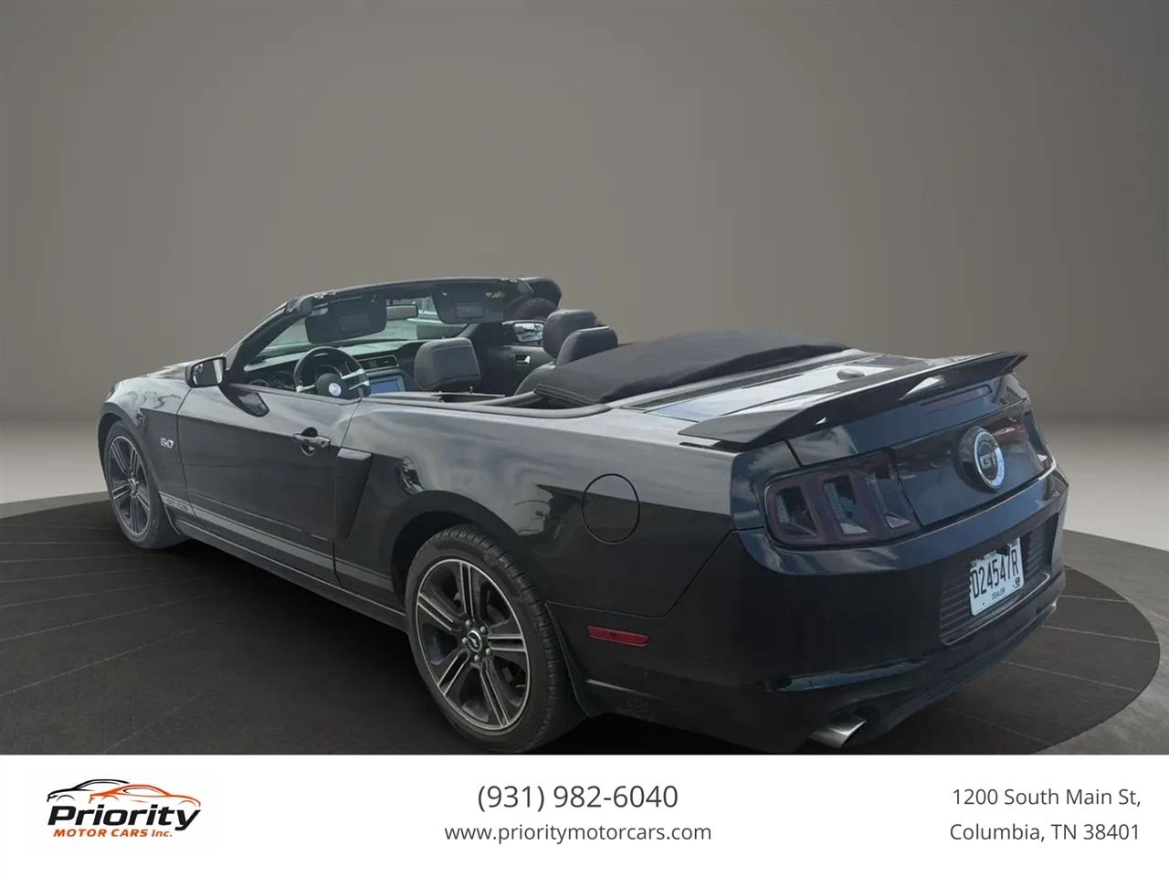 Ford Mustang GT convertible 2014