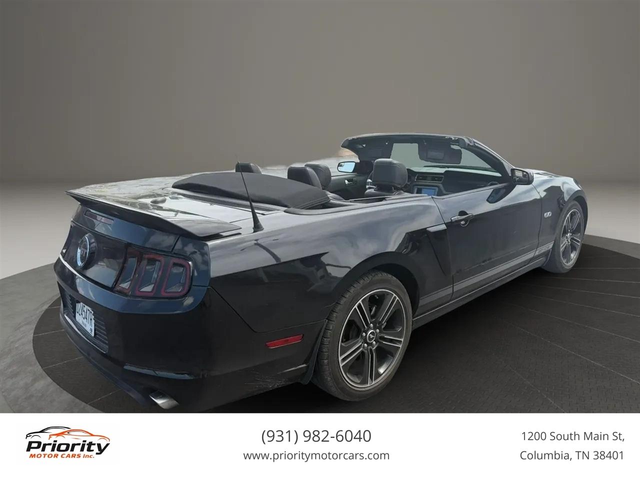 Ford Mustang GT convertible 2014