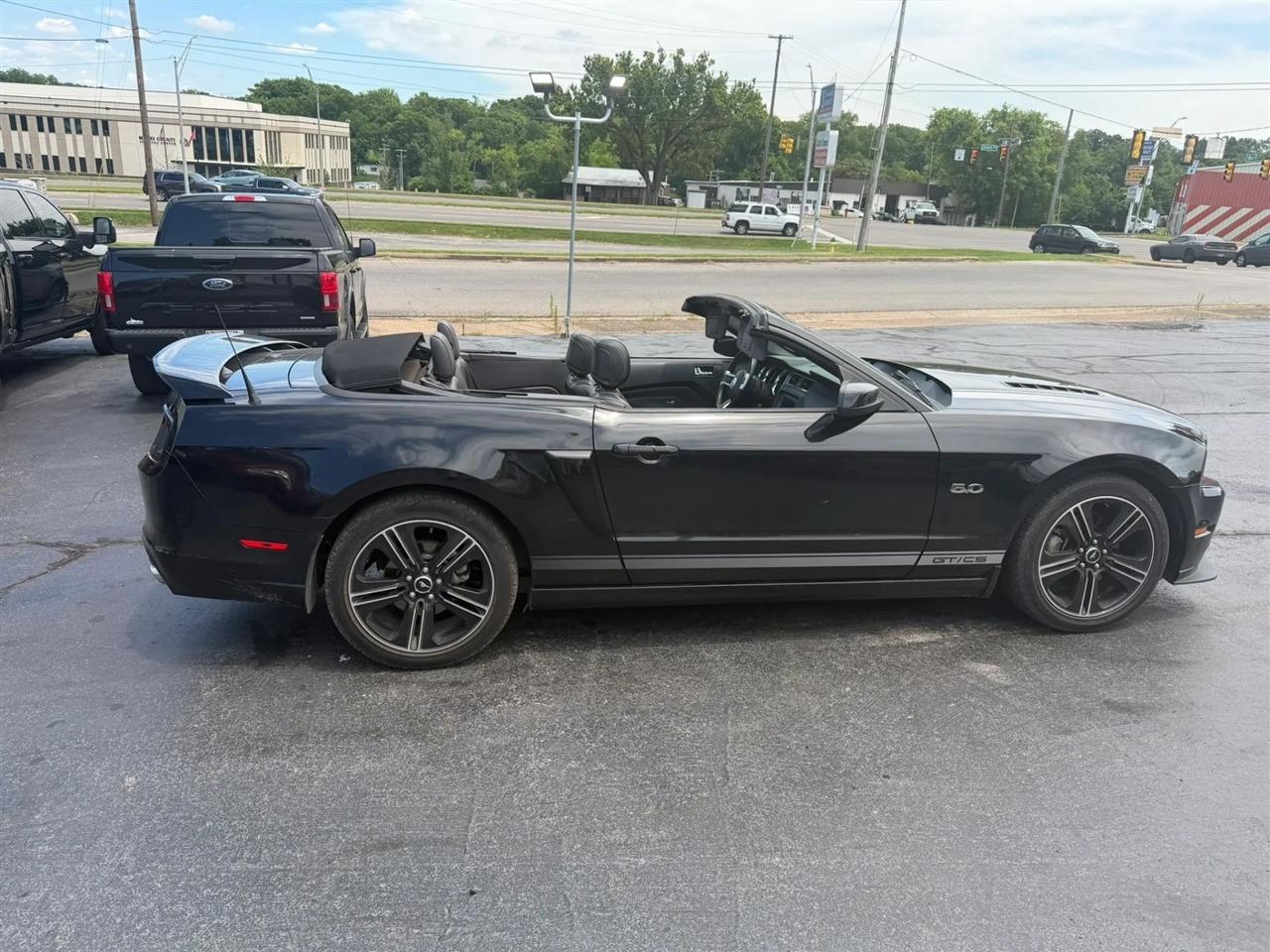 2014 Ford Mustang GT Premium - Photo 19