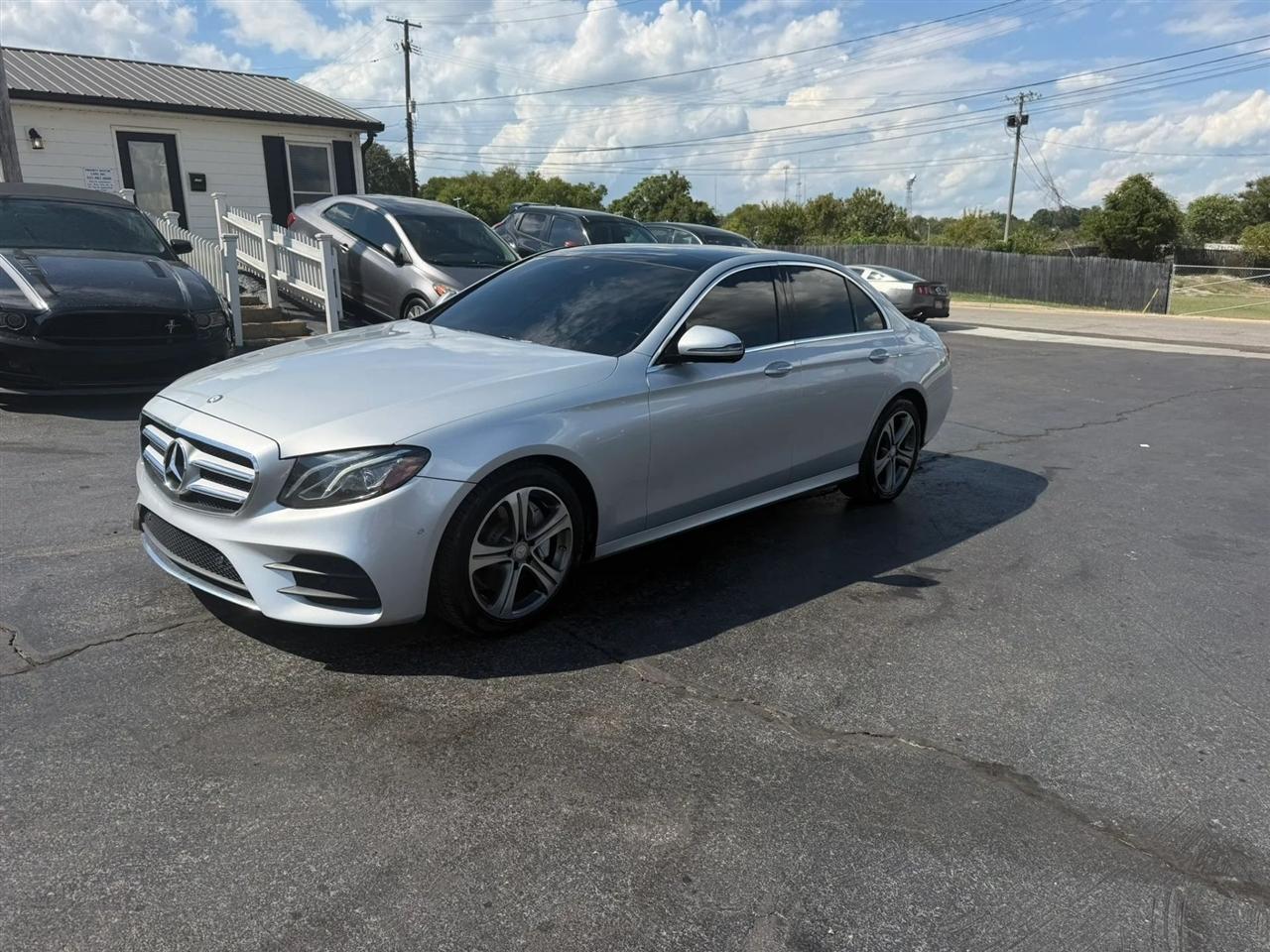 Mercedes-Benz E-Class E300 Luxury 4MATIC Sedan 2017