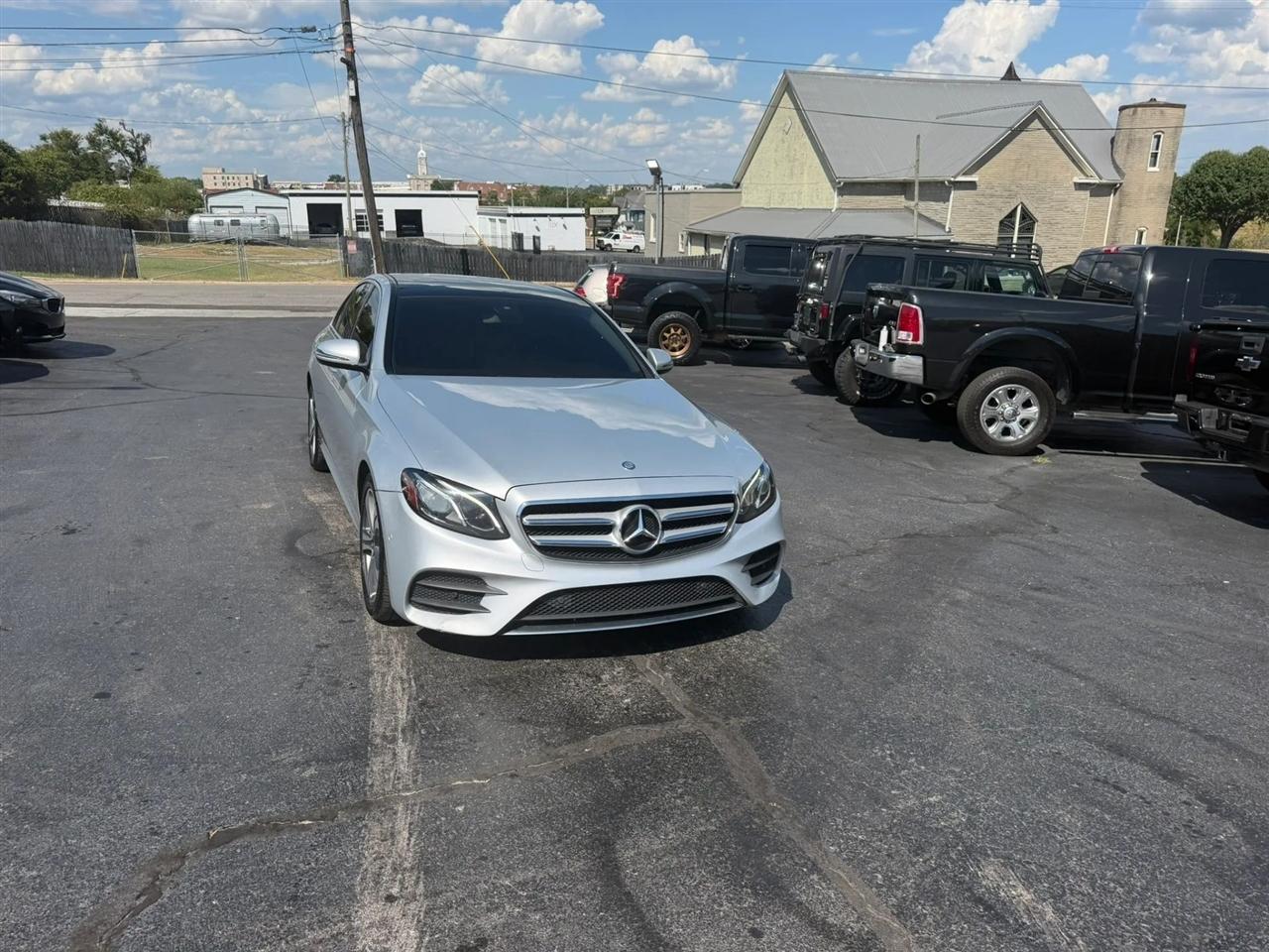 Mercedes-Benz E-Class E300 Luxury 4MATIC Sedan 2017