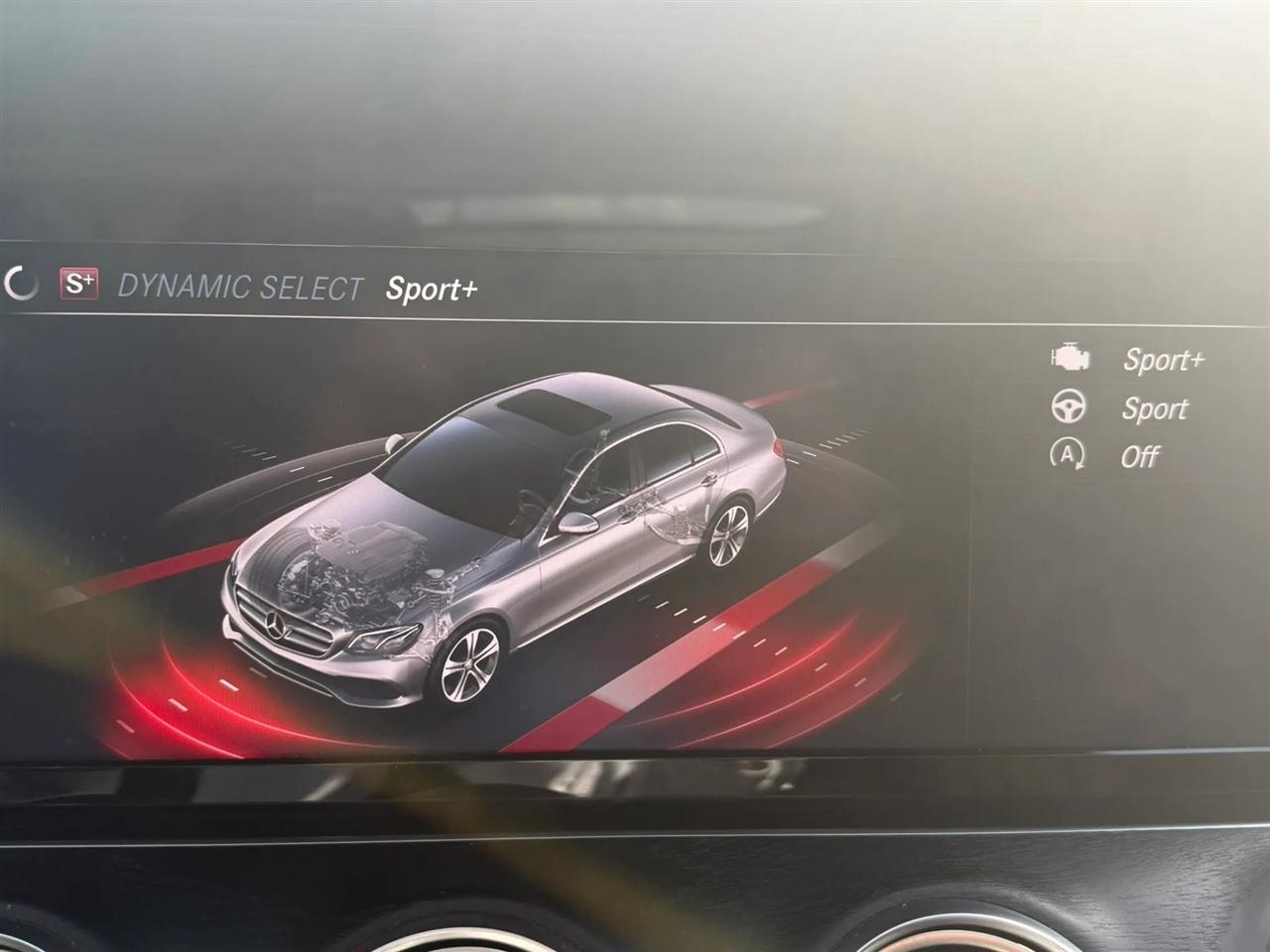 Mercedes-Benz E-Class E300 Luxury 4MATIC Sedan 2017
