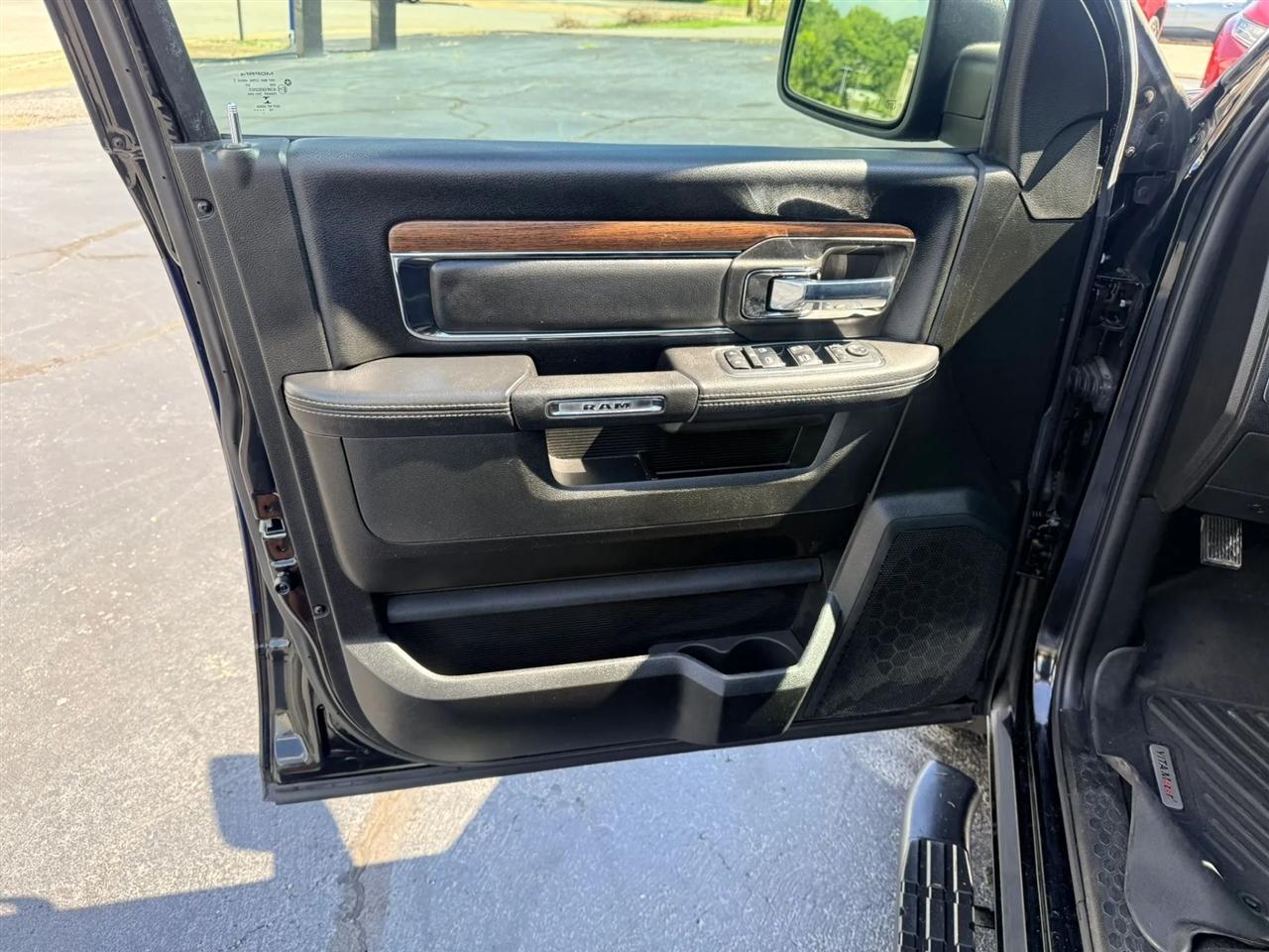 RAM 1500 Classic Crew Cab 2WD 2019