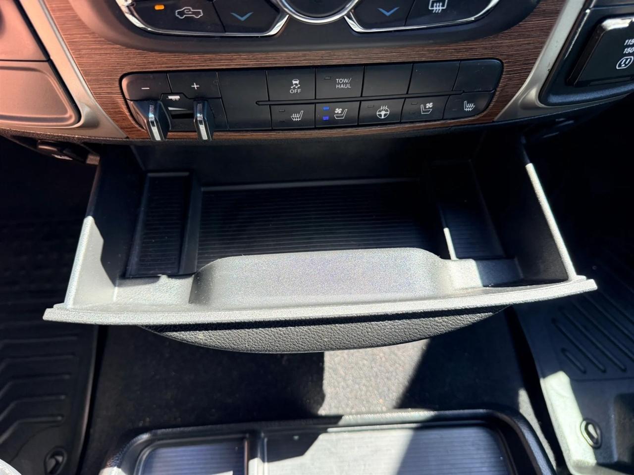 RAM 1500 Classic Crew Cab 2WD 2019