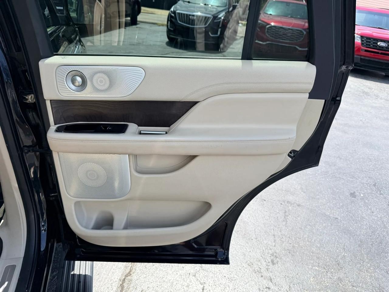 Lincoln Navigator Reserve 4WD 2021