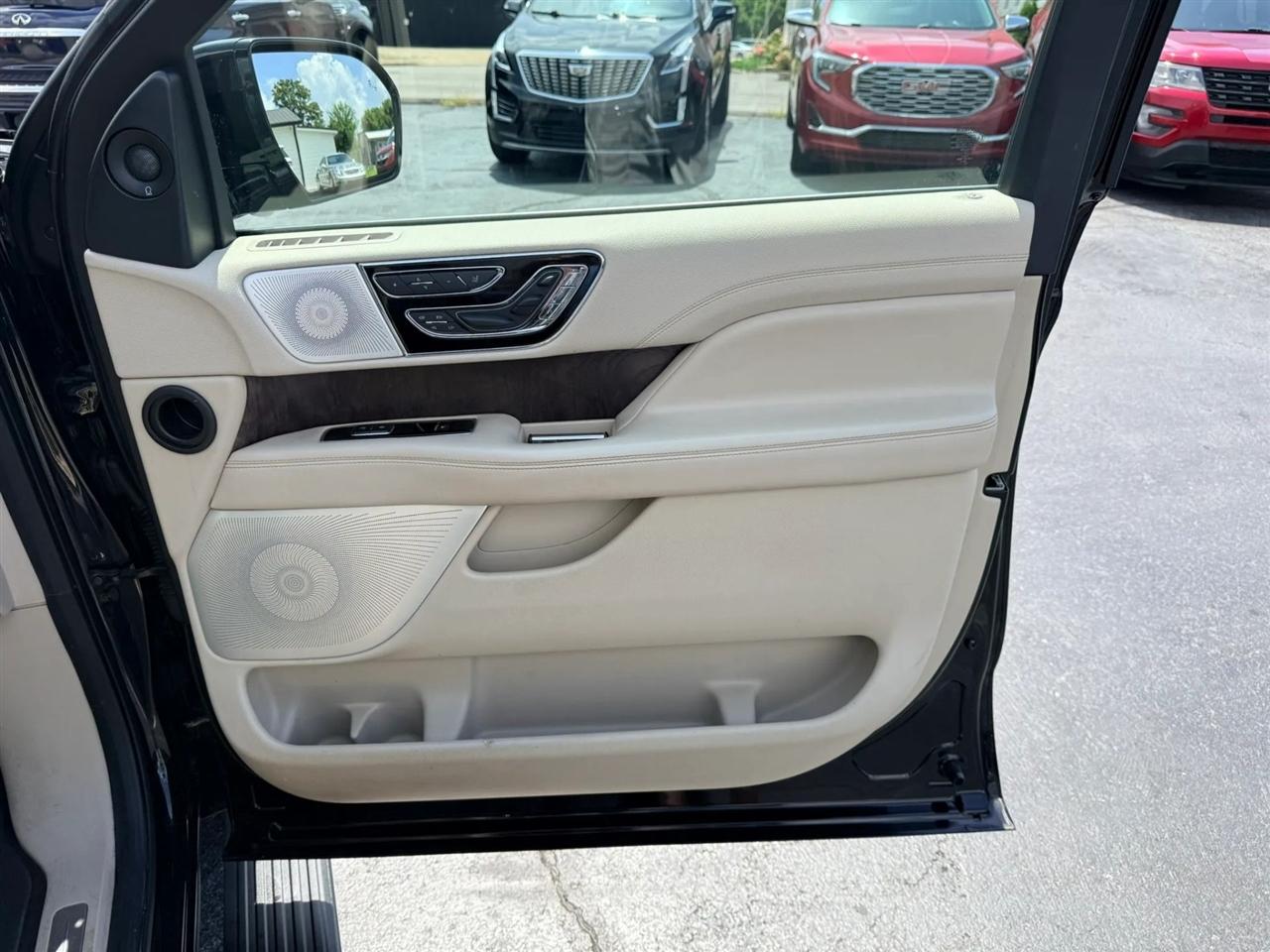 Lincoln Navigator Reserve 4WD 2021