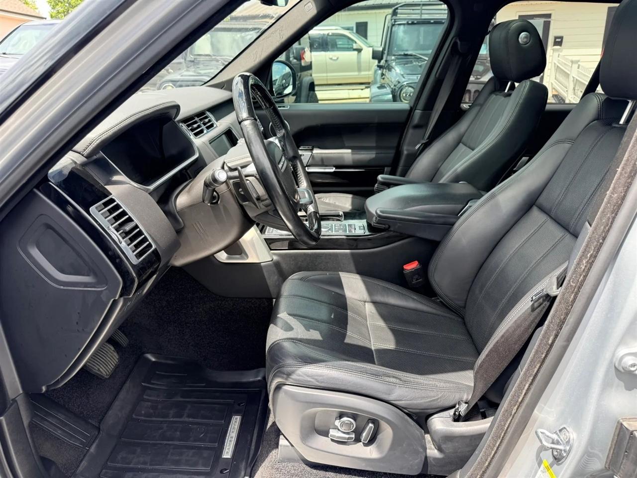 2017 Land Rover Range Rover HSE - Photo 14