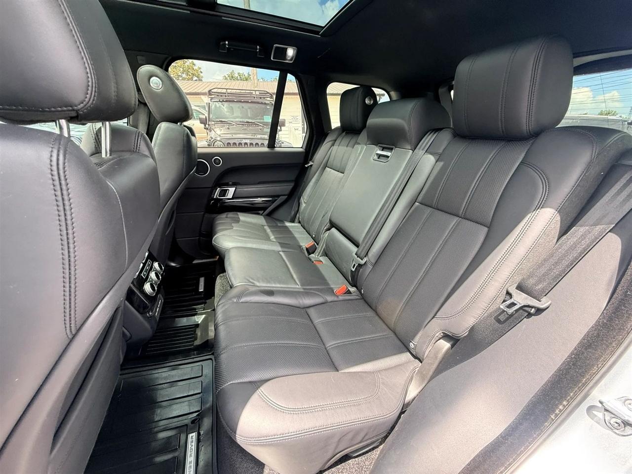 2017 Land Rover Range Rover HSE - Photo 18