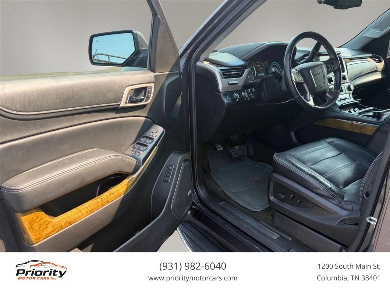 GMC Yukon Denali 4WD 2017