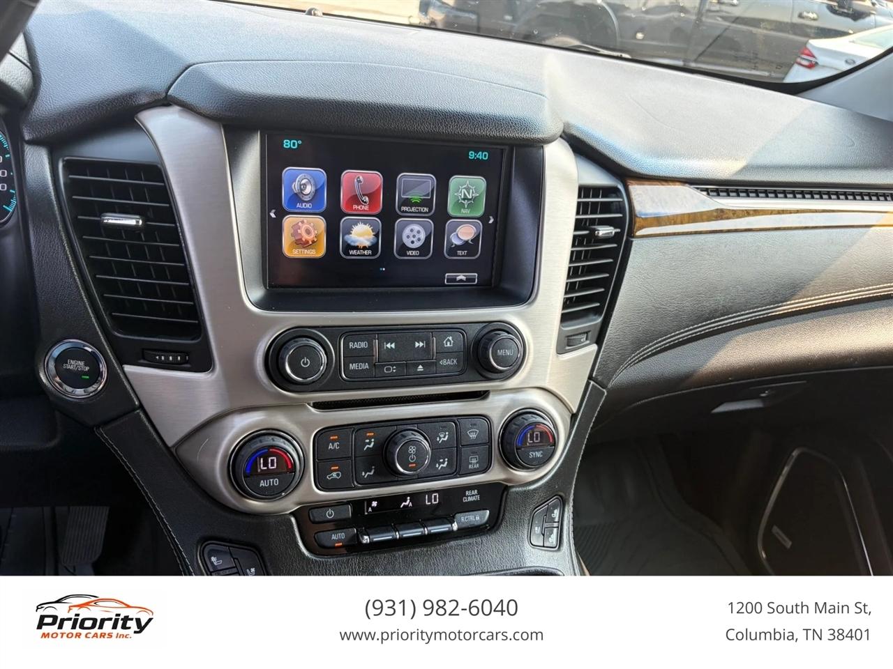 GMC Yukon Denali 4WD 2017