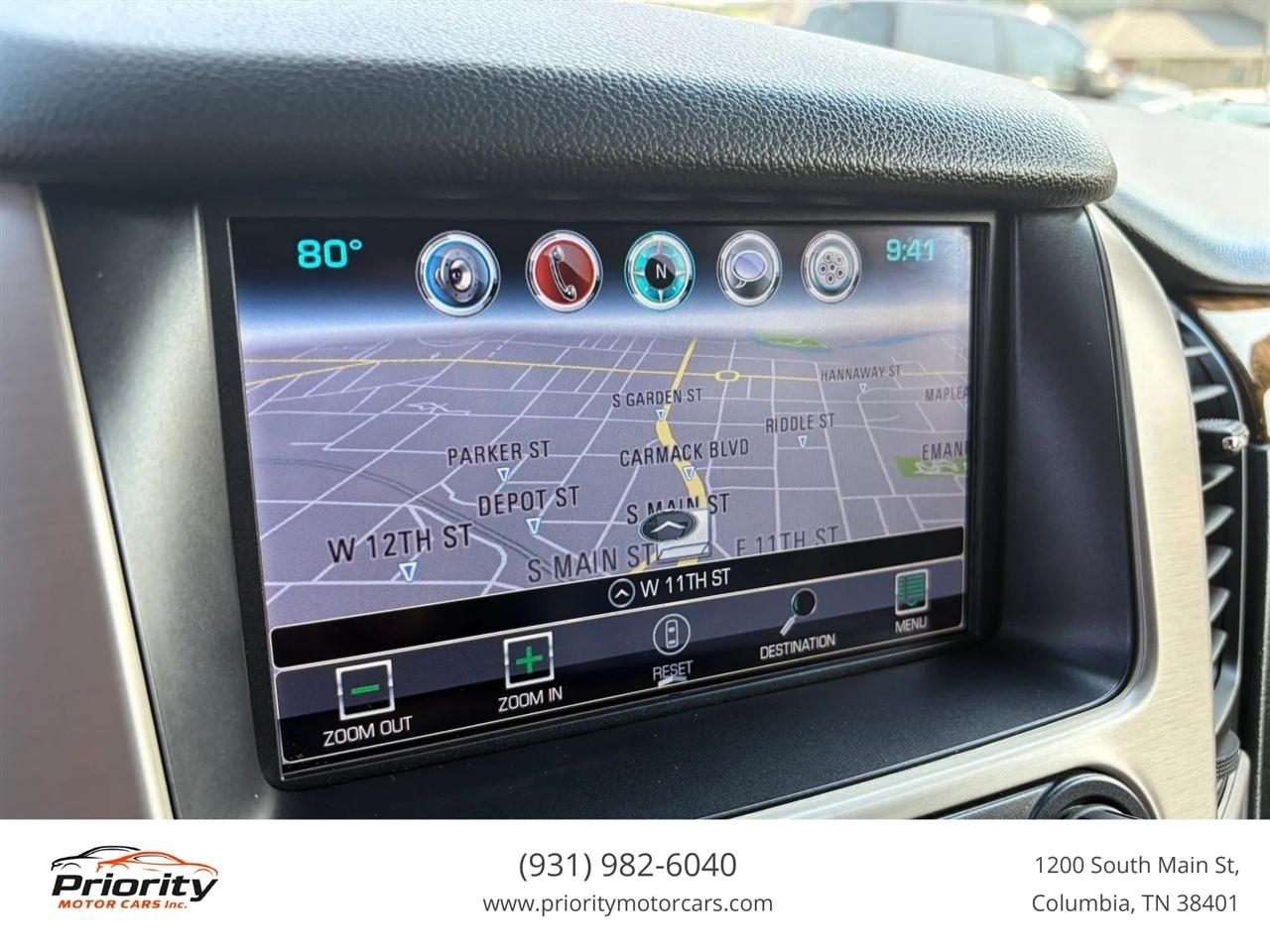GMC Yukon Denali 4WD 2017