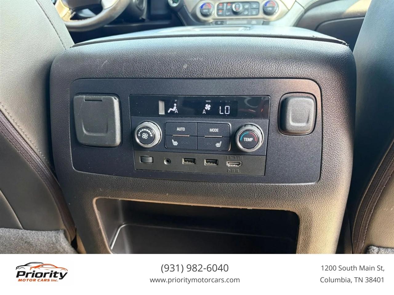 GMC Yukon Denali 4WD 2017