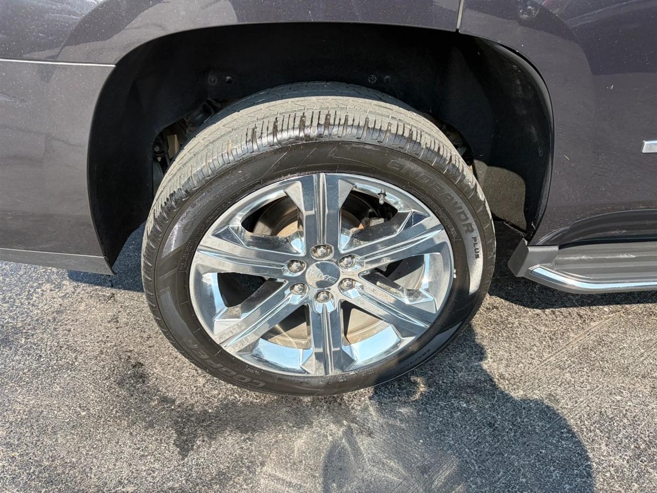GMC Yukon Denali 4WD 2017