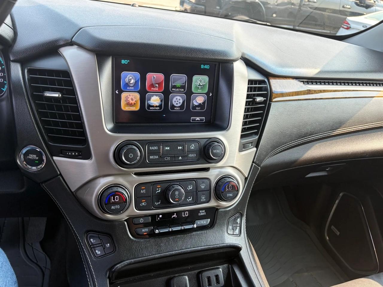 GMC Yukon Denali 4WD 2017