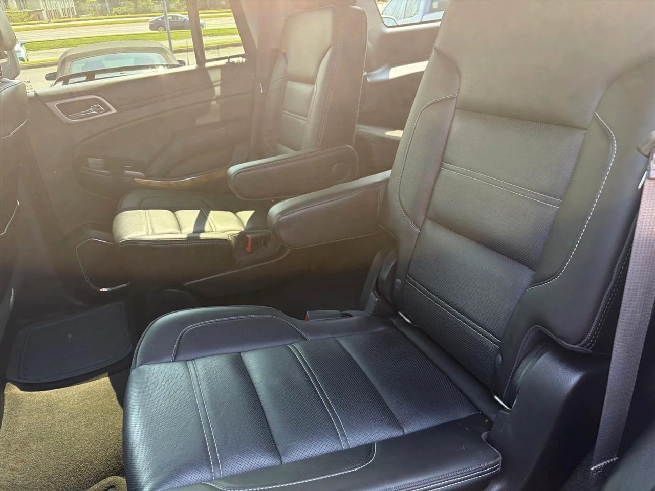GMC Yukon Denali 4WD 2017