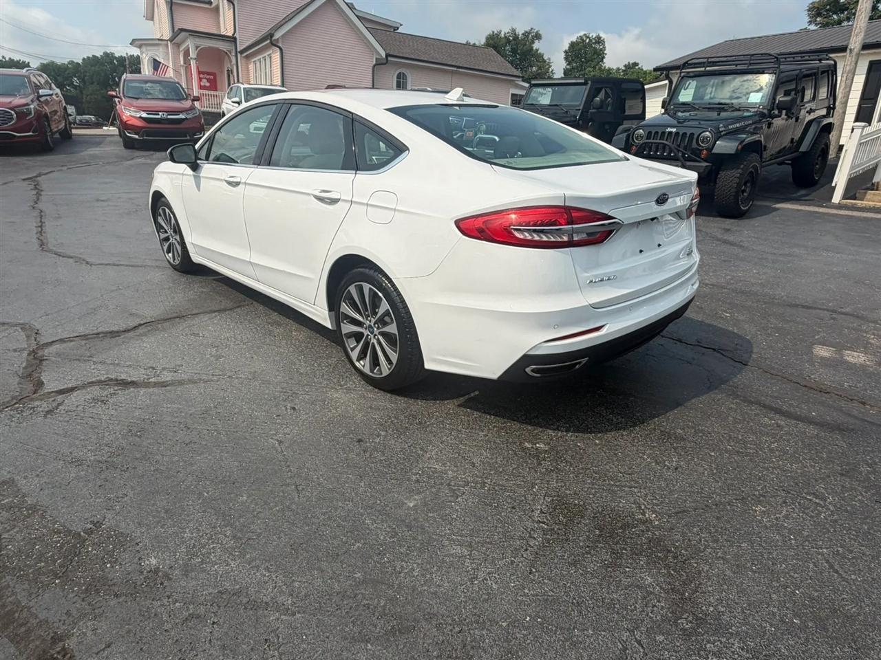 Ford Fusion SE AWD 2019