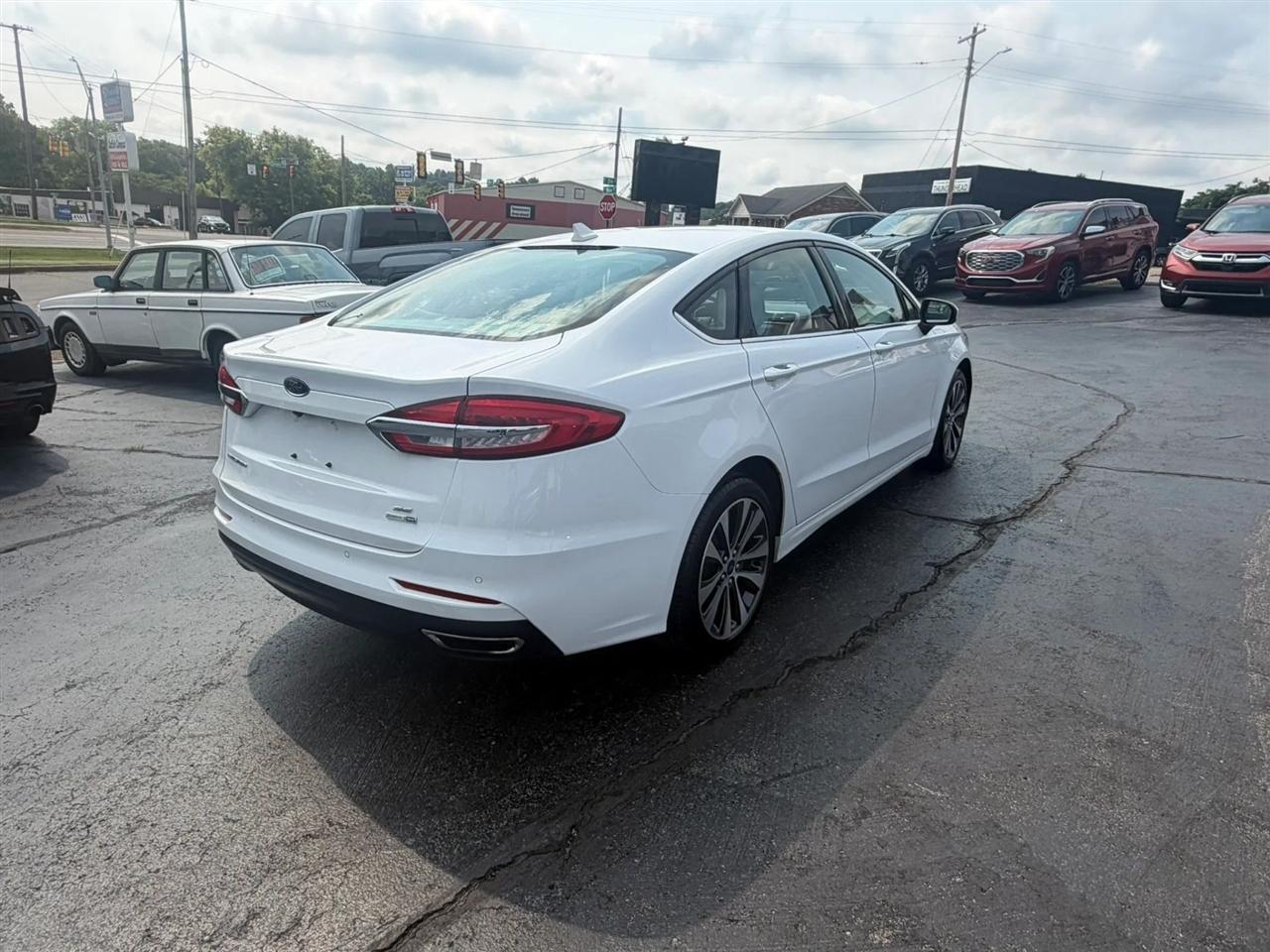 Ford Fusion SE AWD 2019
