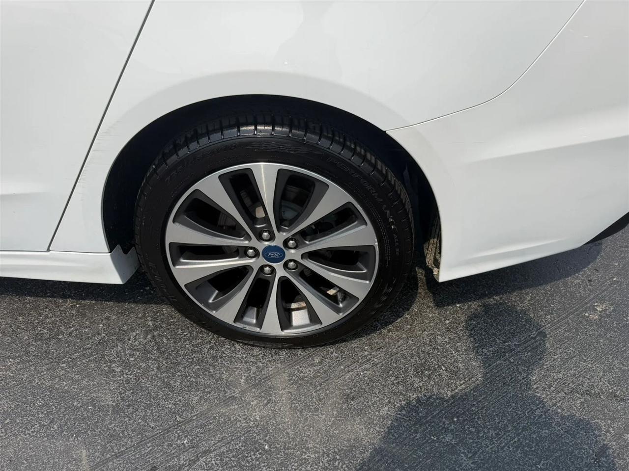 Ford Fusion SE AWD 2019