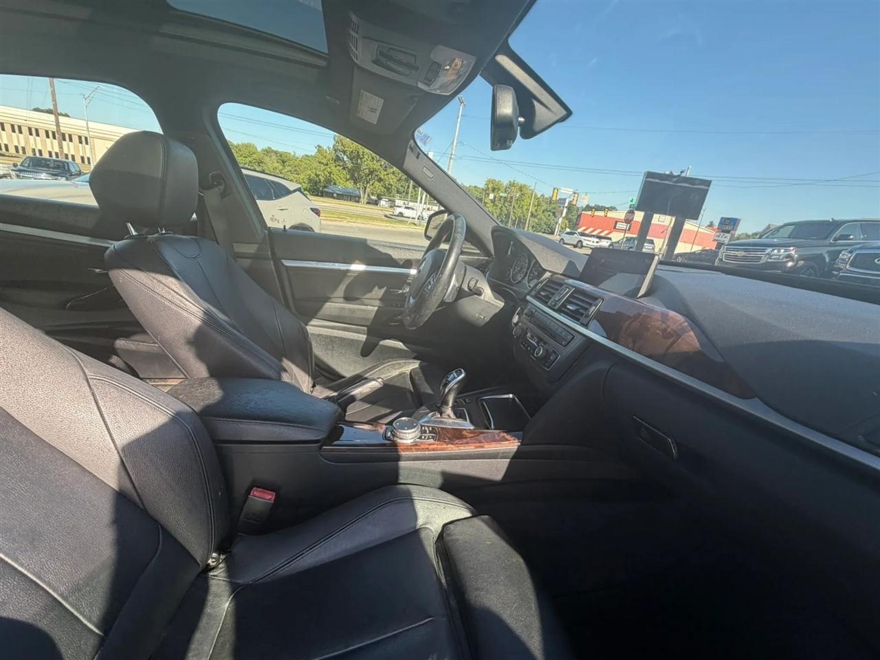 BMW 3-Series Gran Turismo 328i xDrive SULEV 2016