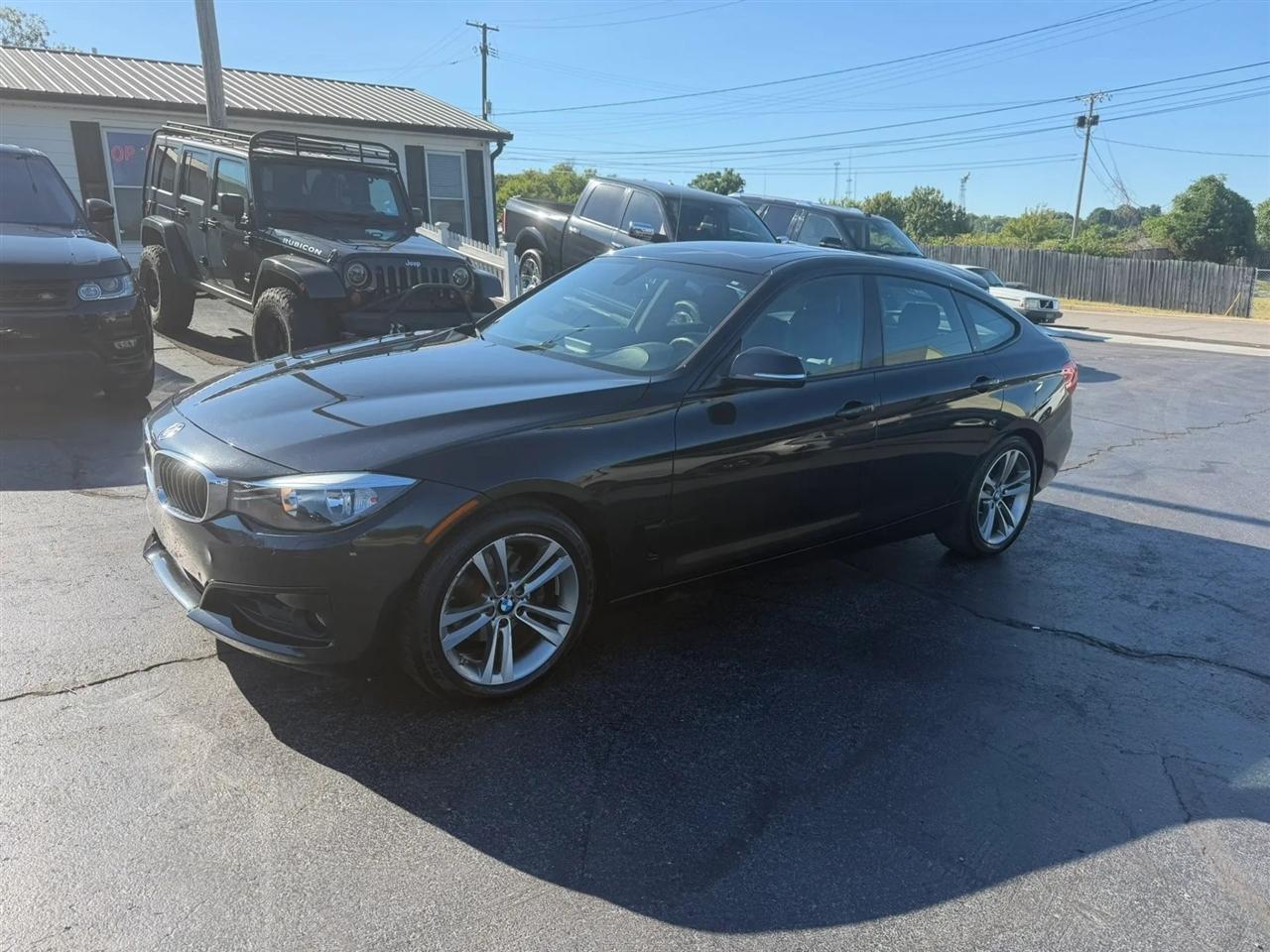 BMW 3-Series Gran Turismo 328i xDrive SULEV 2016
