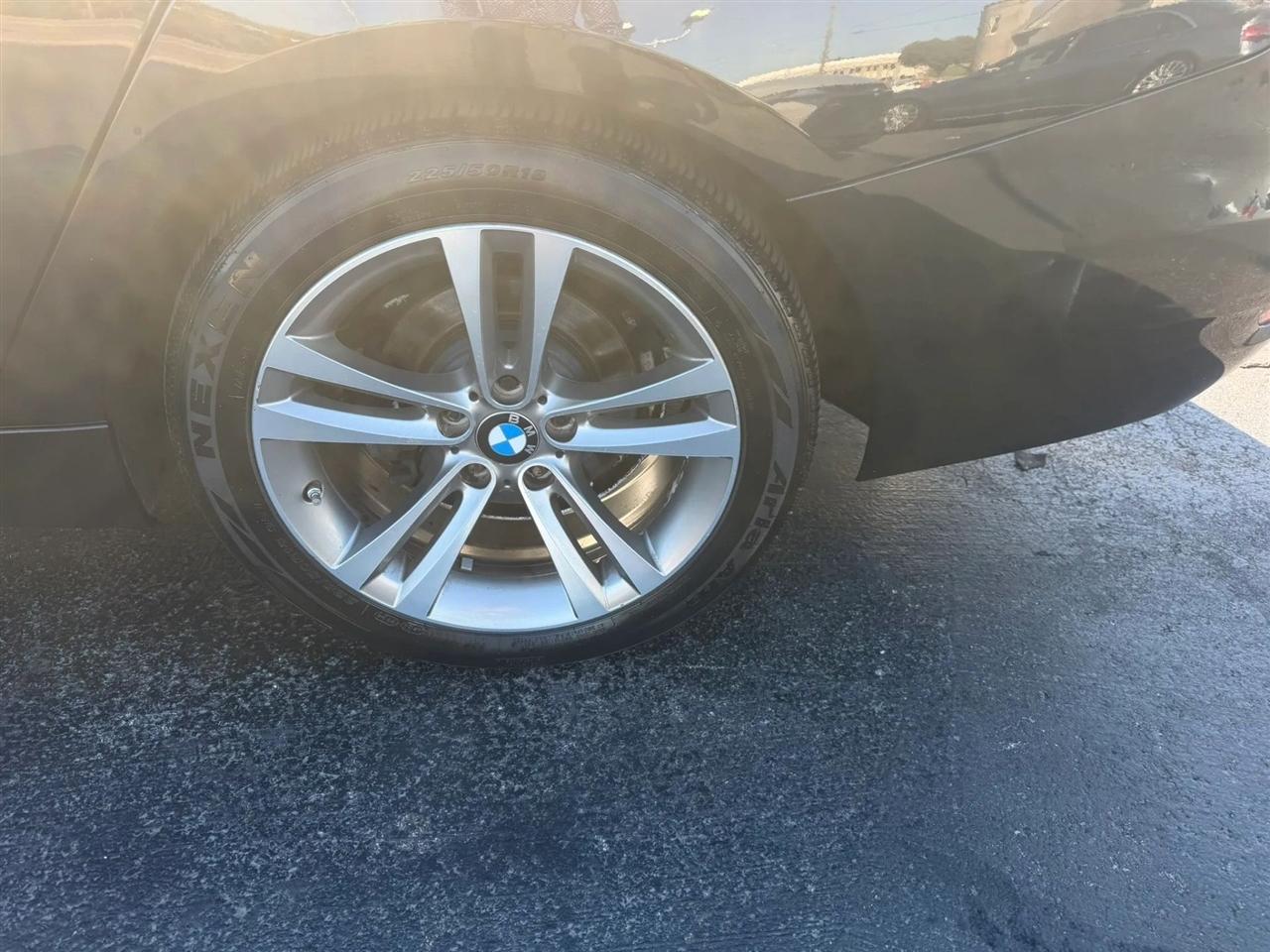 BMW 3-Series Gran Turismo 328i xDrive SULEV 2016