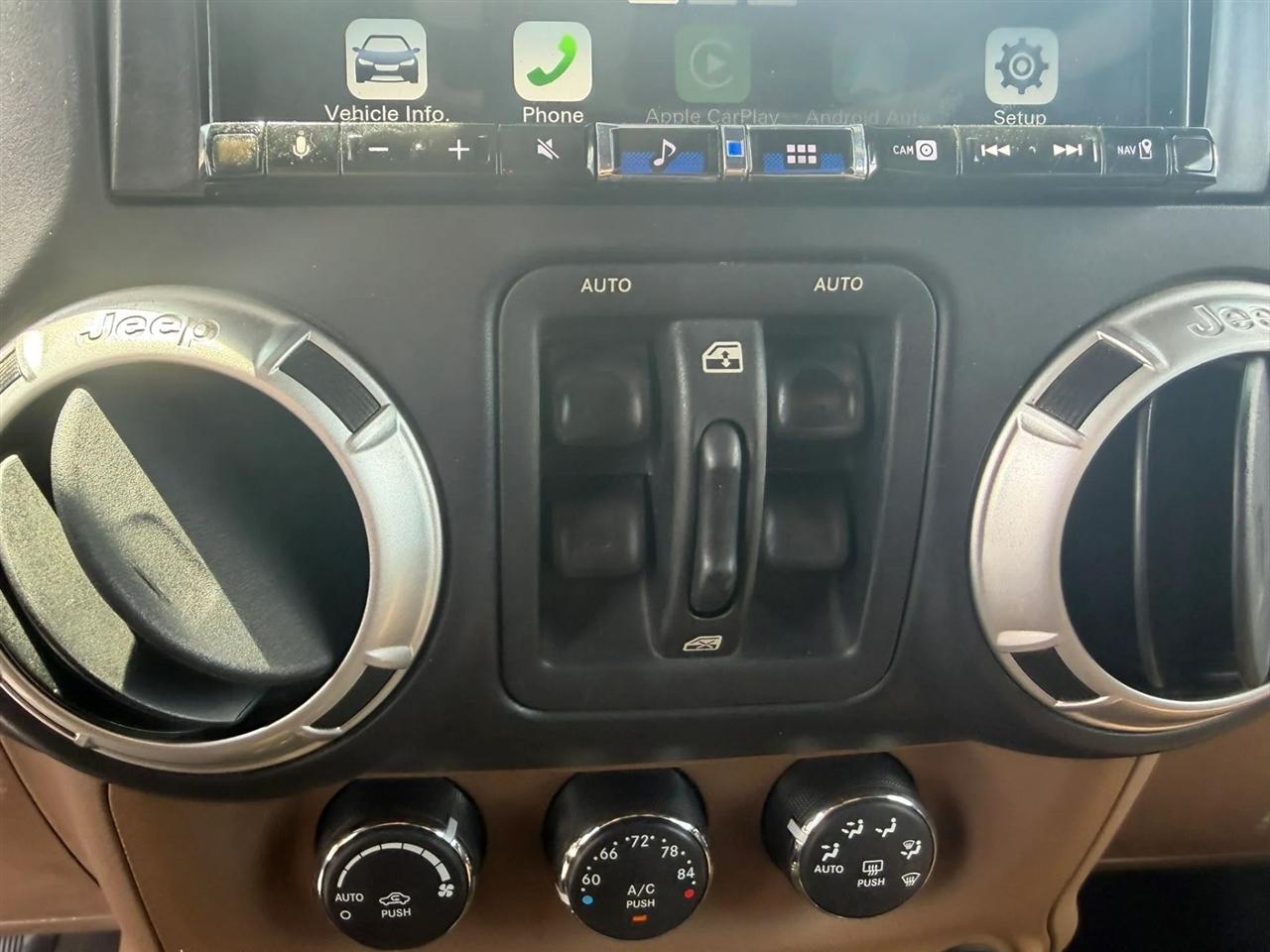 Jeep Wrangler Unlimited Rubicon 4WD 2012
