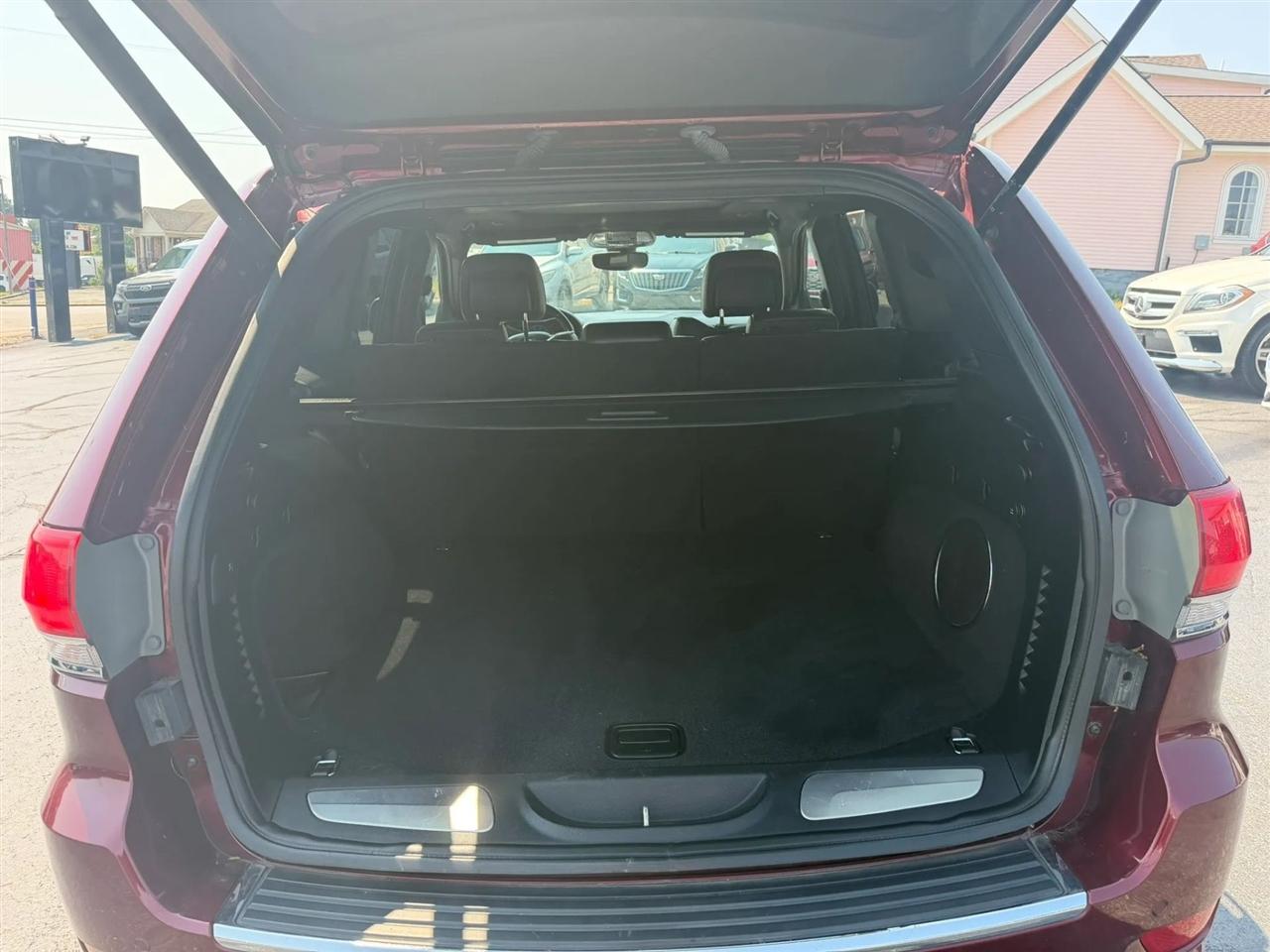 Jeep Grand Cherokee Overland 2WD 2020