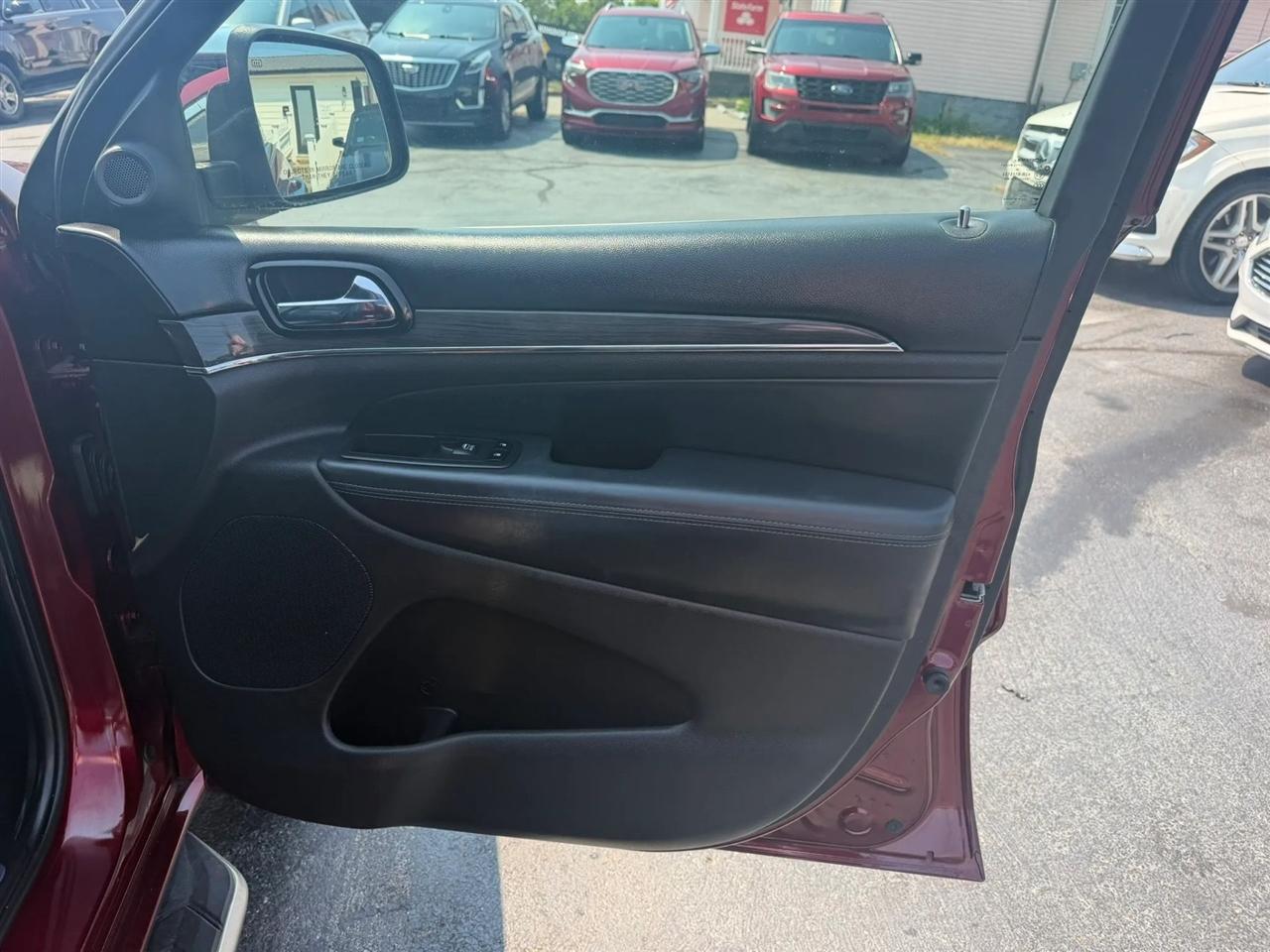 Jeep Grand Cherokee Overland 2WD 2020