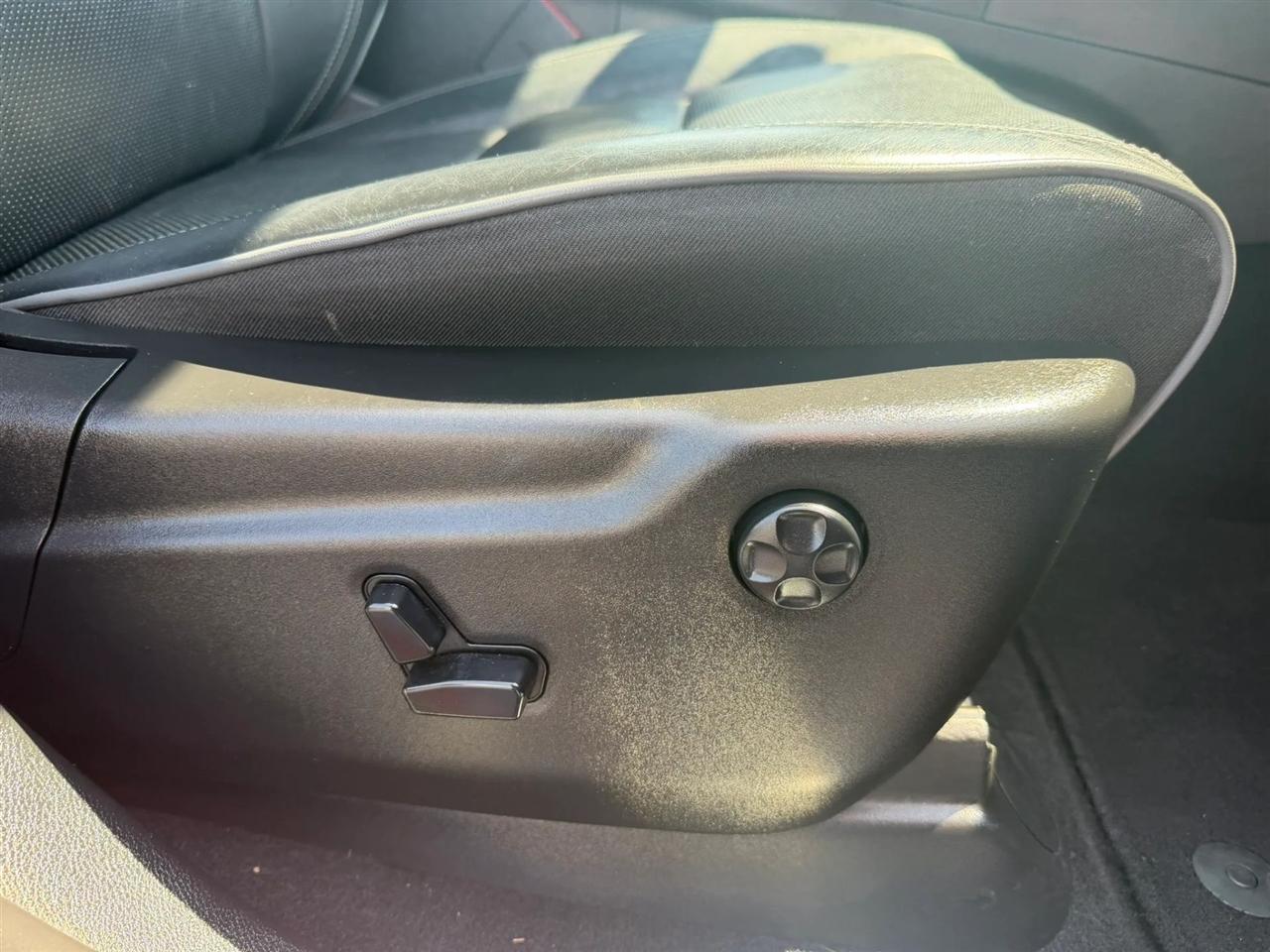 Jeep Grand Cherokee Overland 2WD 2020