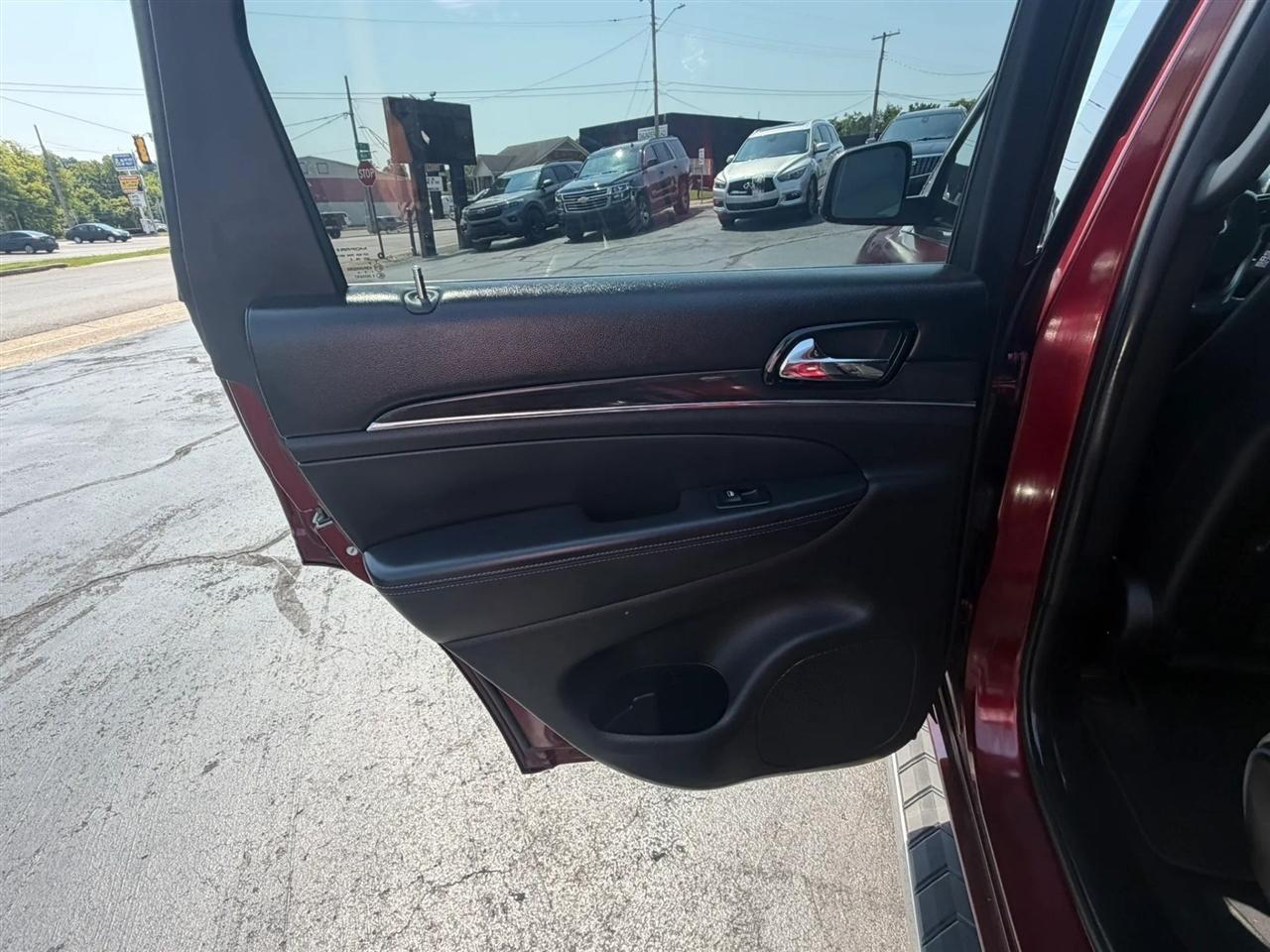 Jeep Grand Cherokee Overland 2WD 2020