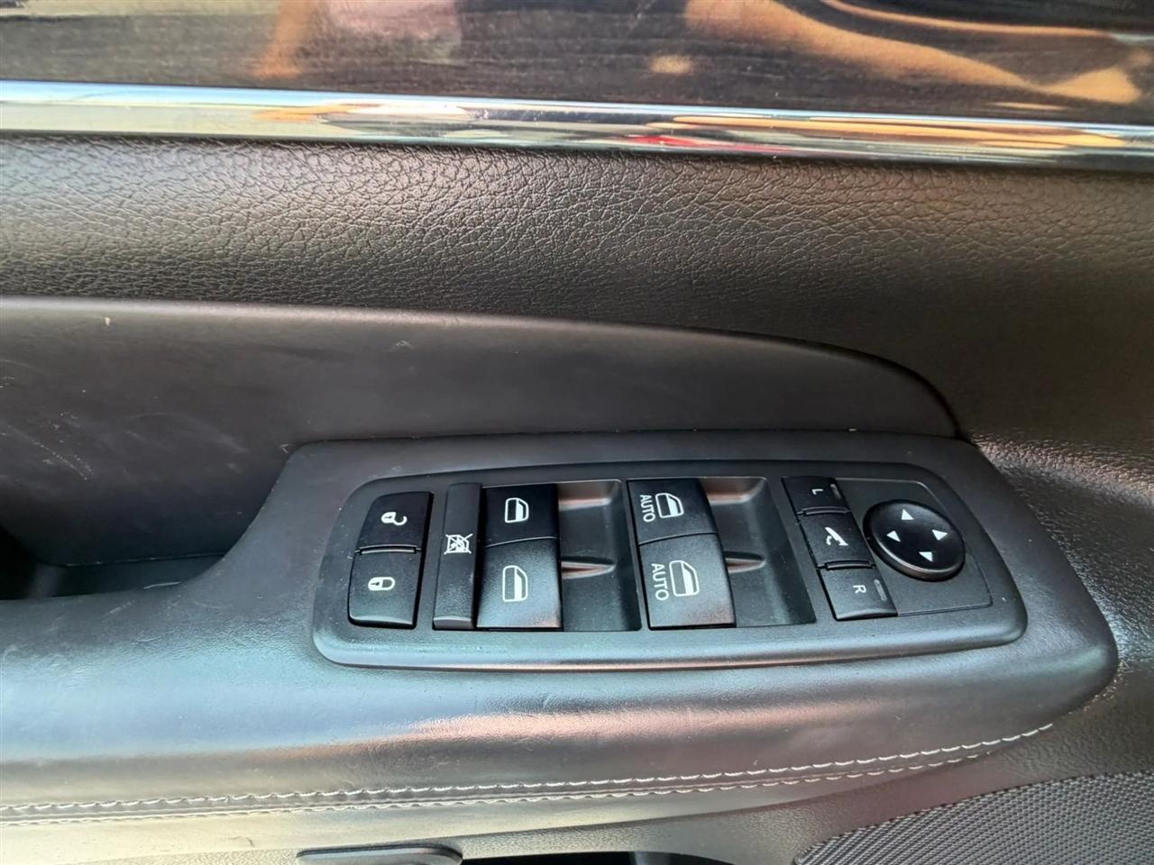 Jeep Grand Cherokee Overland 2WD 2020