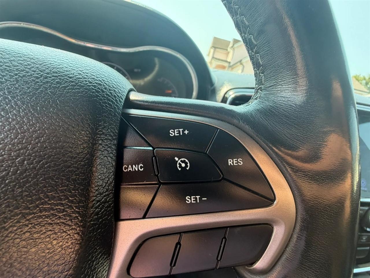 Jeep Grand Cherokee Overland 2WD 2020