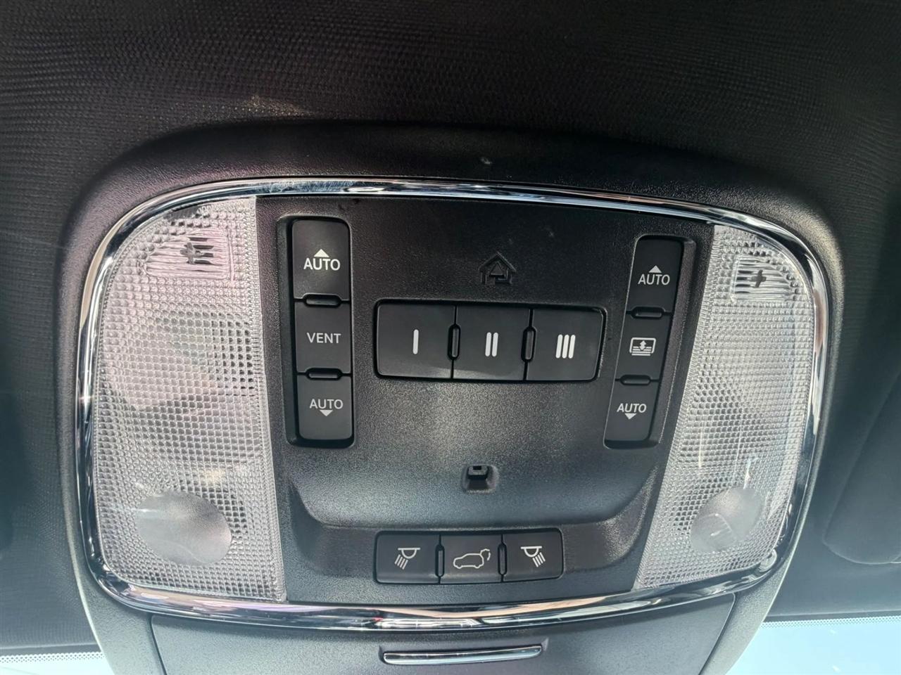 Jeep Grand Cherokee Overland 2WD 2020