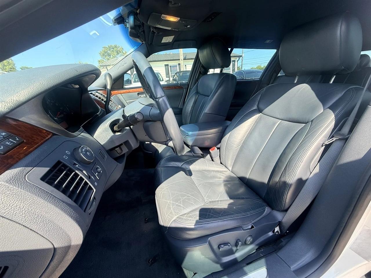 Cadillac Limousine Base 2009
